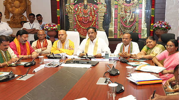 TTD: ఎస్సీ, ఎస్టీ కాలనీల్లో 5వేల ఆలయాల నిర్మాణం.. 10 రోజులపాటు వైకుంఠ ఏకాదశి ద్వార దర్శనం