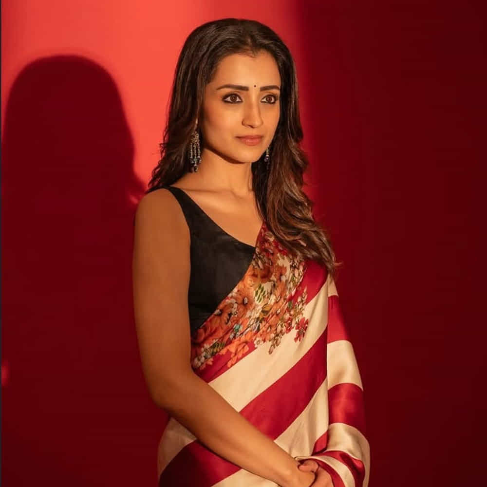 ఎన్నో సినిమాల్లో నటించిన త్రిష ఆ తర్వాత సైలెంట్ అయ్యింది. డైరెక్టర్ మణిరత్నం రూపొందించిన పొన్నియన్ సెల్వన్ సినిమాతో సెకండ్ ఇన్నింగ్స్ లో సూపర్ హిట్ అందుకుంది. ఈ మూవీ తర్వాత వరుస ఆఫర్స్ అందుకుంటూ బిజీగా ఉంటుంది. 