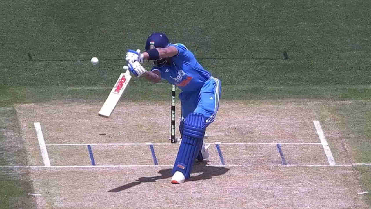 Virat Kohli: కోహ్లీని రిటైర్మెంట్ చేయమని చెప్పిన అశ్విన్.. హాట్ టాపిక్‌గా మారిన ఫొటో..