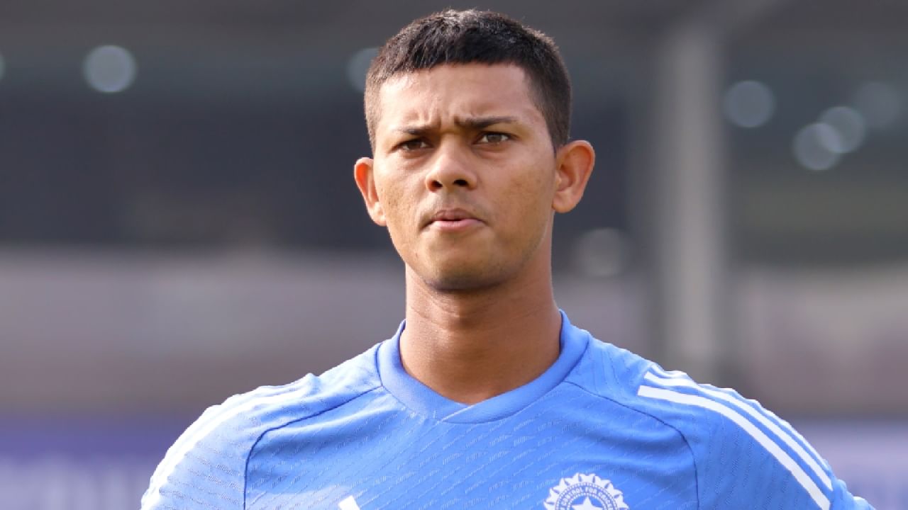 Yashasvi Jaiswal : యశస్వి జైస్వాల్‌ను వెంటాడుతున్న లెఫ్ట్ హ్యాండ్ బౌలర్ల శాపం..గవాస్కర్ చెప్పింది నిజమే