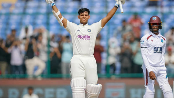 IND vs WI: రనౌట్‌తో డబుల్ సెంచరీ మిస్.. కట్‌చేస్తే.. చెత్త రికార్డులో జైస్వాల్.. అదేంటంటే?