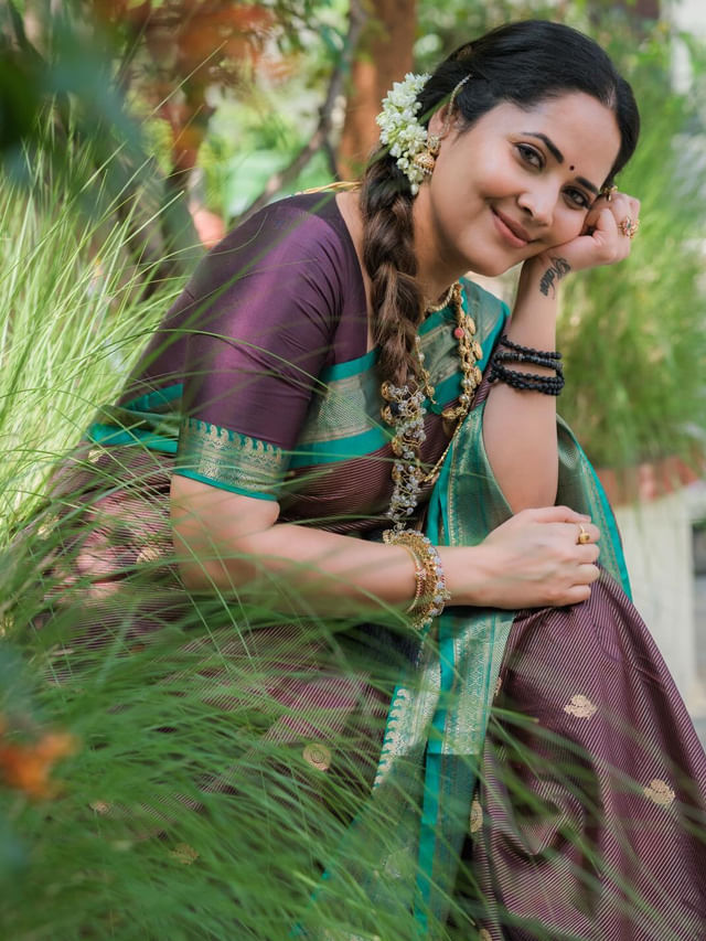 అనసూయ అందాల ఫైర్.. చీరకట్టులో చితకొట్టిందిగా