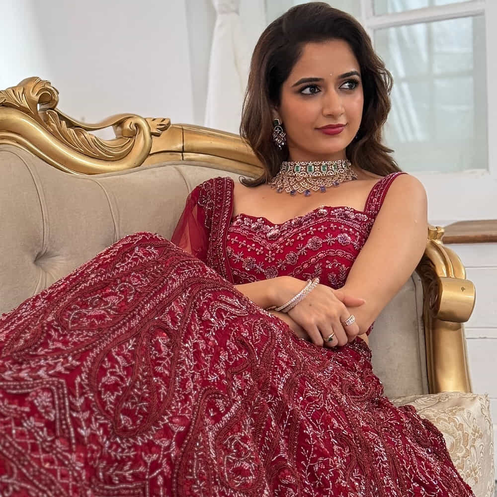 మాస్ మహారాజ రవితేజ నటిస్తున్న సినిమాలో ఆషిక రంగనాథ్ ఛాన్స్ అందుకుందని తెలుస్తుంది. రవితేజ ఇటీవలే మాస్ జాతర సినిమాలో నటించాడు. ఇక ఇప్పుడు తిరుమల కిషోర్ దర్శకత్వంలో ఓ సినిమా చేయనున్నాడు. ఆ సినిమాలో హీరోయిన్ గా ఆషిక రంగనాథ్ ను ఎంపిక చేశారని తెలుస్తుంది. అంతే కాదు ఈ సినిమాకు అనార్కలి అనే టైటిల్ ను కూడా పరిశీలిస్తున్నారు.