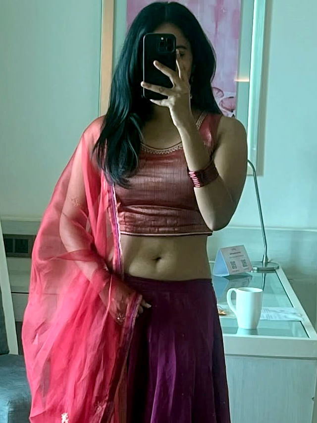 నడుము అందాలతో టాప్ లేపుతున్న డస్కీ బ్యూటీ.. పిక్స్ వైరల్