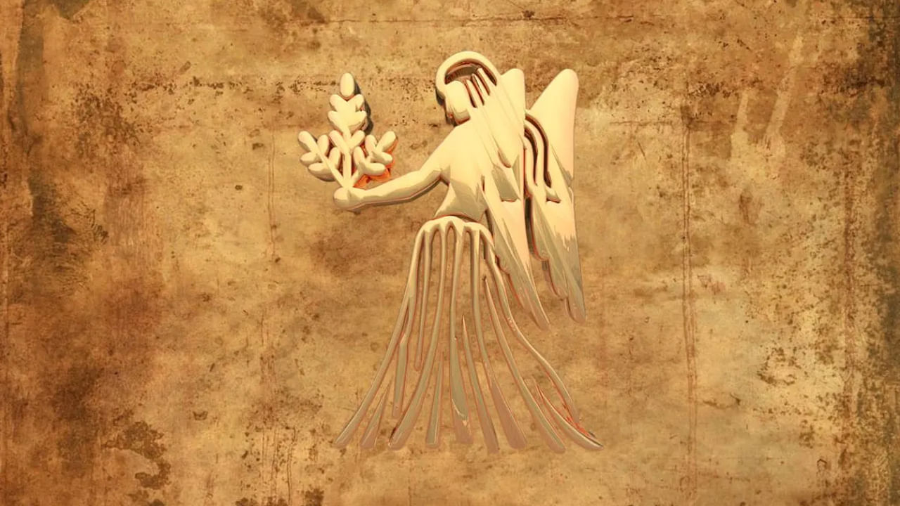 కన్యా రాశి : కన్యా రాశి వారికి పట్టిందల్లా బంగారమే కానుంది. బుధ గ్రహం అనుగ్రహం, బుధుడి నక్షత్ర సంచారం వలన వీరి ప్రతి పనిలో విజయం చేకూరుతుంది. అనుకోని లాభాల ద్వారా వీరు కొత్త బిజినెస్‌లు స్టార్ట్ చేసే ఛాన్స్ ఉంది. అనుకోని విధంగా ఆదాయం చేతికందడంతో, చాలా ఆనందంగా గడుపుతారు. ఈ రాశి వారు కొత్త వ్యాపారం ప్రారంభించే ఛాన్స్ ఉంది.