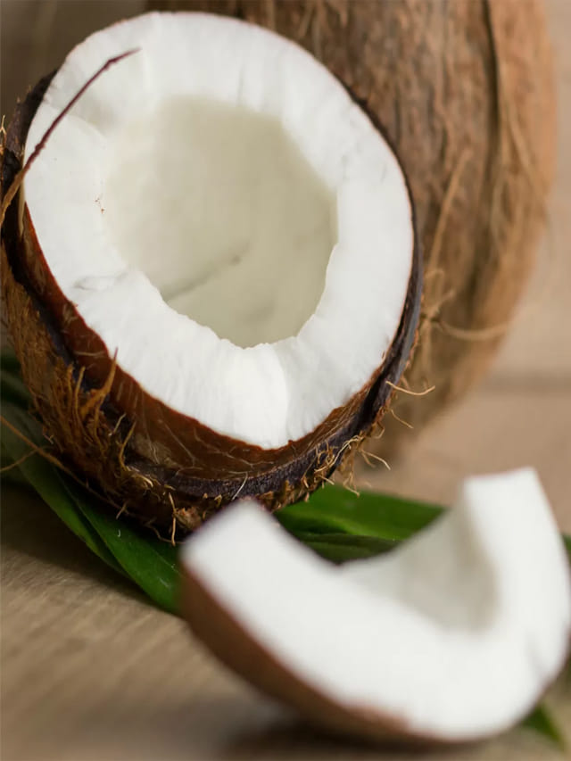 కొబ్బరి పచ్చి గా తినే అలవాటు మీకూ ఉందా?