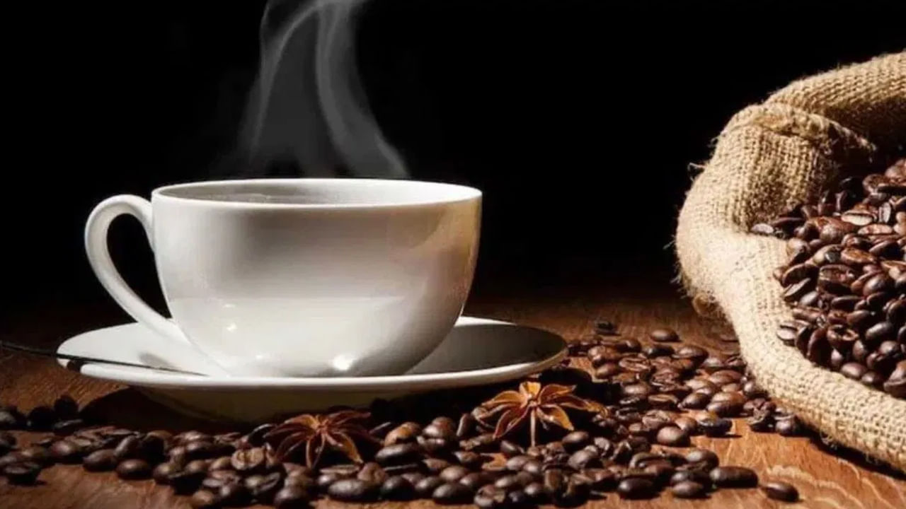 పనామా నుండి వచ్చిన ప్రీమియం కాఫీ గింజలు అధిక నాణ్యత ప్రమాణాల పరంగా రికార్డు క్రియేట్ చేశాయి. ఇవి ప్రపంచంలోనే అత్యంత ఖరీదైన కాఫీ గింజలుగా పేరుపొందాయి. చాలా పరిమిత పరిమాణంలో లభిస్తాయి. ఈ కాఫీ గింజలను పనామాలోని హసిండా లా ఎస్మెరాల్డా ప్రాంతంలో ఎక్కువగా పండిస్తారు.