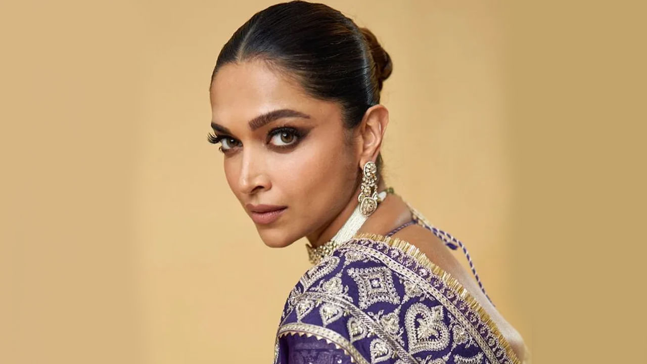 ఆమెనే బాలీవుడ్ హీరోయిన్ దీపికా పదుకొణె. ఈ బ్యూటీ క్రేజ్ గురించి చెప్పక్కర్లేదు. ప్రస్తుతం తల్లిగా తన బిడ్డతో కలిసి సదదాగా గడుపుతుంది దీపికా. 2006లో ఐశ్వర్య సినిమాతో కన్నడ సినీరంగంలోకి అడుగుపెట్టింది దీపికా. తర్వాత స్టార్ హీరోయిన్ అయిపోయింది. తెలుగులో అల్లు అర్జున్, అట్లీ సినిమాలో నటిస్తుంది.