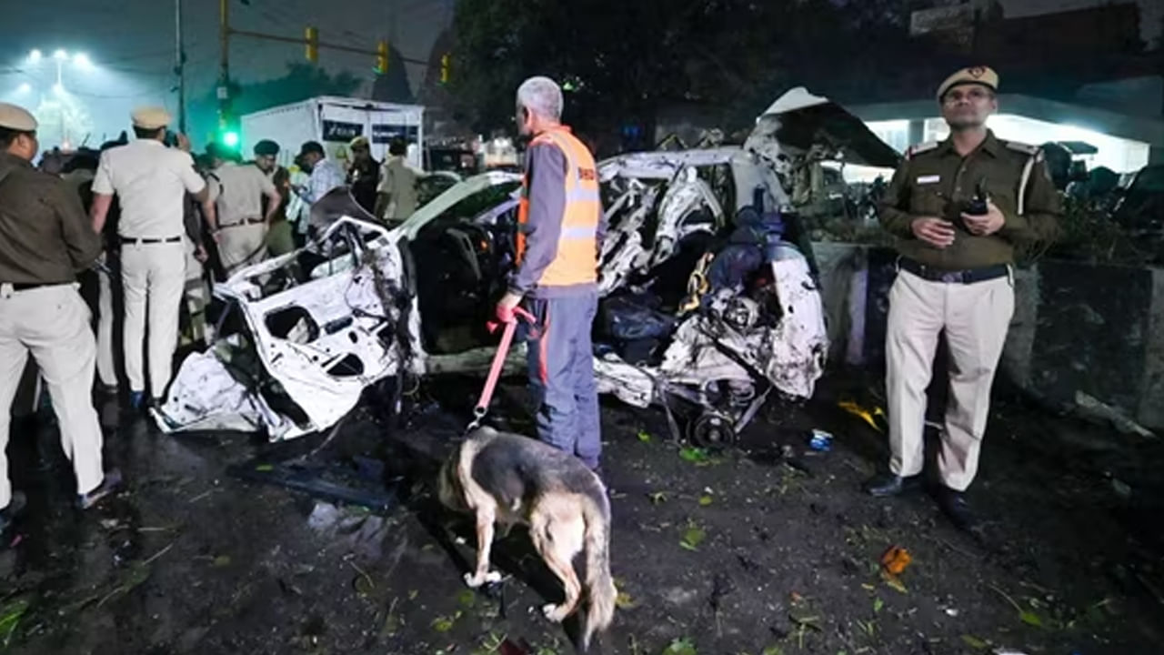 Delhi Blast: మిస్టరీగా ఉన్న ఢిల్లీ పేలుడు ఘటన..ఇదివరకెప్పుడూ చూడని కొత్త తరహా బ్లాస్ట్..