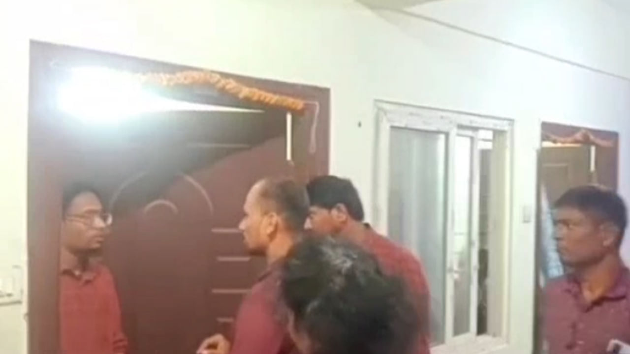 Hyderabad: పీజీ డాక్టర్.. ఏకంగా ఇంట్లోనే దుకాణం పెట్టాడు.. సీన్ కట్ చేస్తే..