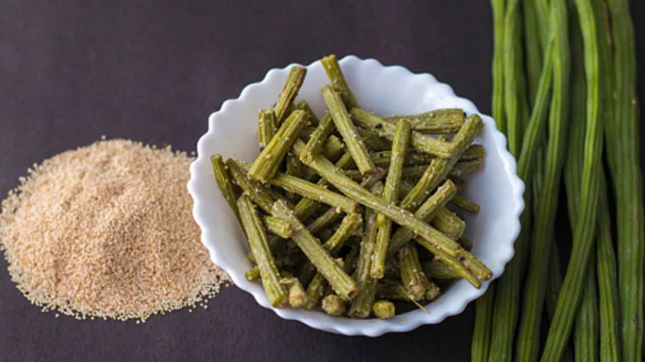 మునగకాయలో క్యాల్షియం, ఐరన్, జింక్, సెలినియం ఉంటుంది. ఇది రుమటాయిడ్ ఆర్థరైటీస్ సమస్యకు ఎఫెక్టివ్ రెమిడీ. కీళ్లనొప్పులతో బాధపడేవారు మునక్కాయలు తీసుకోవాలి. డయాబెటిస్ రోగులకు కూడా మునగకాయ మంచిది. ఇది బీపీ సమస్యను తగ్గించి కిడ్నీ ఆరోగ్యంగా ఉండడానికి తోడ్పడుతుంది.