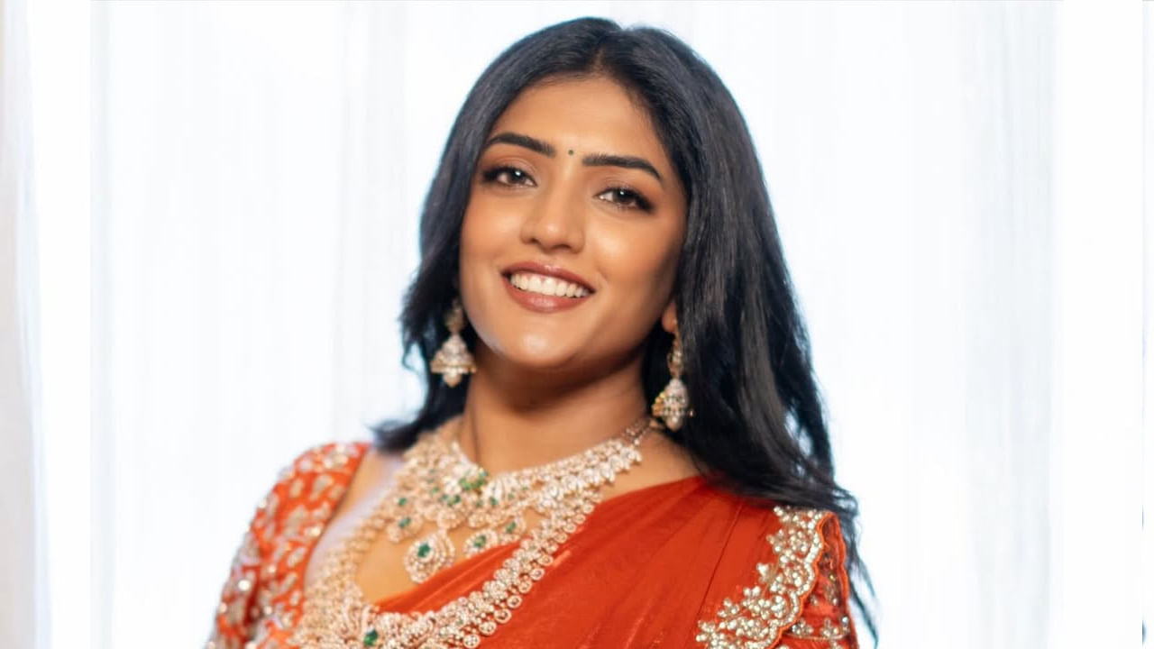 అమితుమీ, విస్మయం, బ్రాండ్ బాబు, అరవింద సమేత, వీర రాఘవ, ఇలా చాలా సినిమాల్లో హీరోయిన్‌గా చేసింది, కొన్ని సినిమాల్లో కీలక పాత్రల్లో నటించింది. అయితే ఈ అమ్మడు చాలా సినిమాల్లో నటించినప్పటికీ, ఆశించిన స్థాయిలో ఫేమ్ సంపాదించుకోలేకపోయింది.