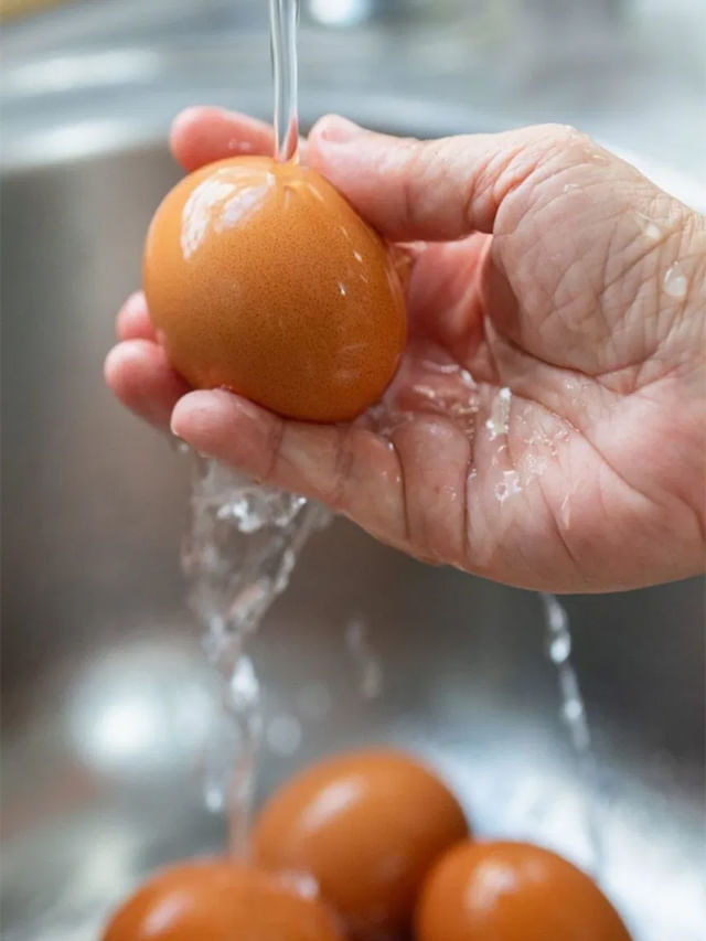 కుకింగ్‌కి ముందు గుడ్డు కడగాలా? వద్దా?