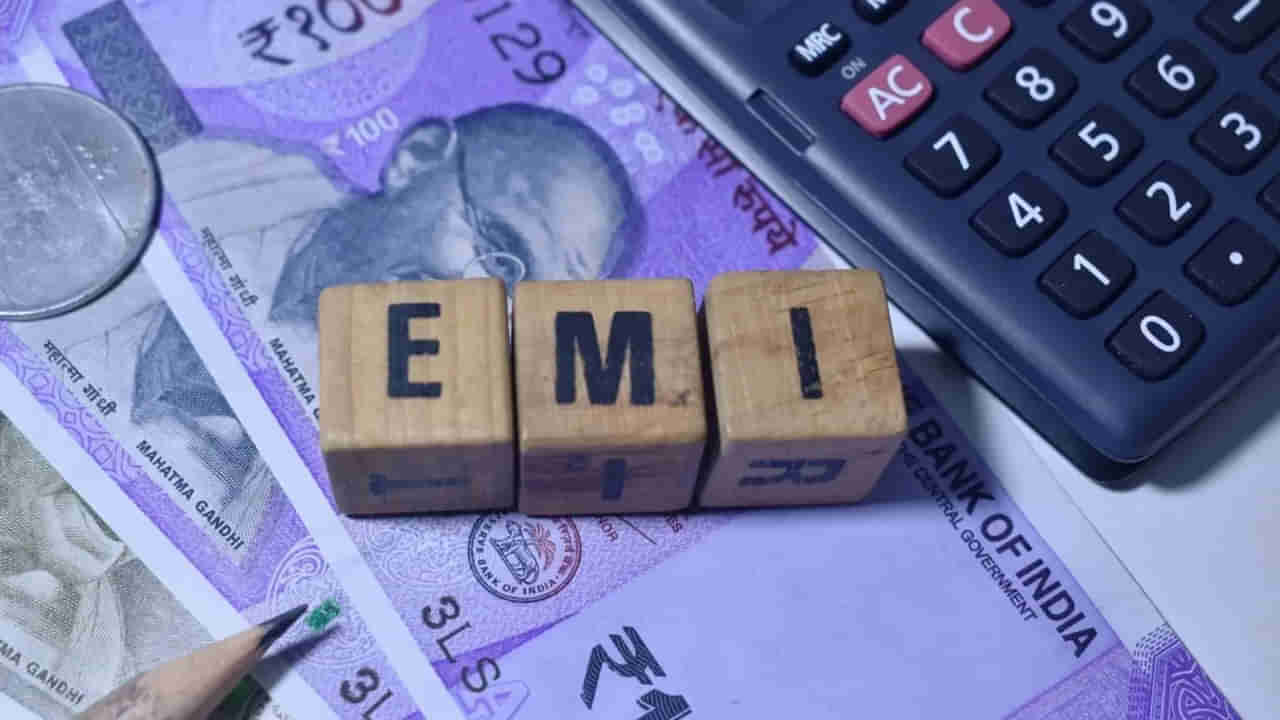 మధ్య తరగతిని నాశనం చేస్తున్న ఒక్క అలవాటు..! మద్యం, డ్రగ్స్ మత్తు కంటే డేంజర్గా మారుతోంది!