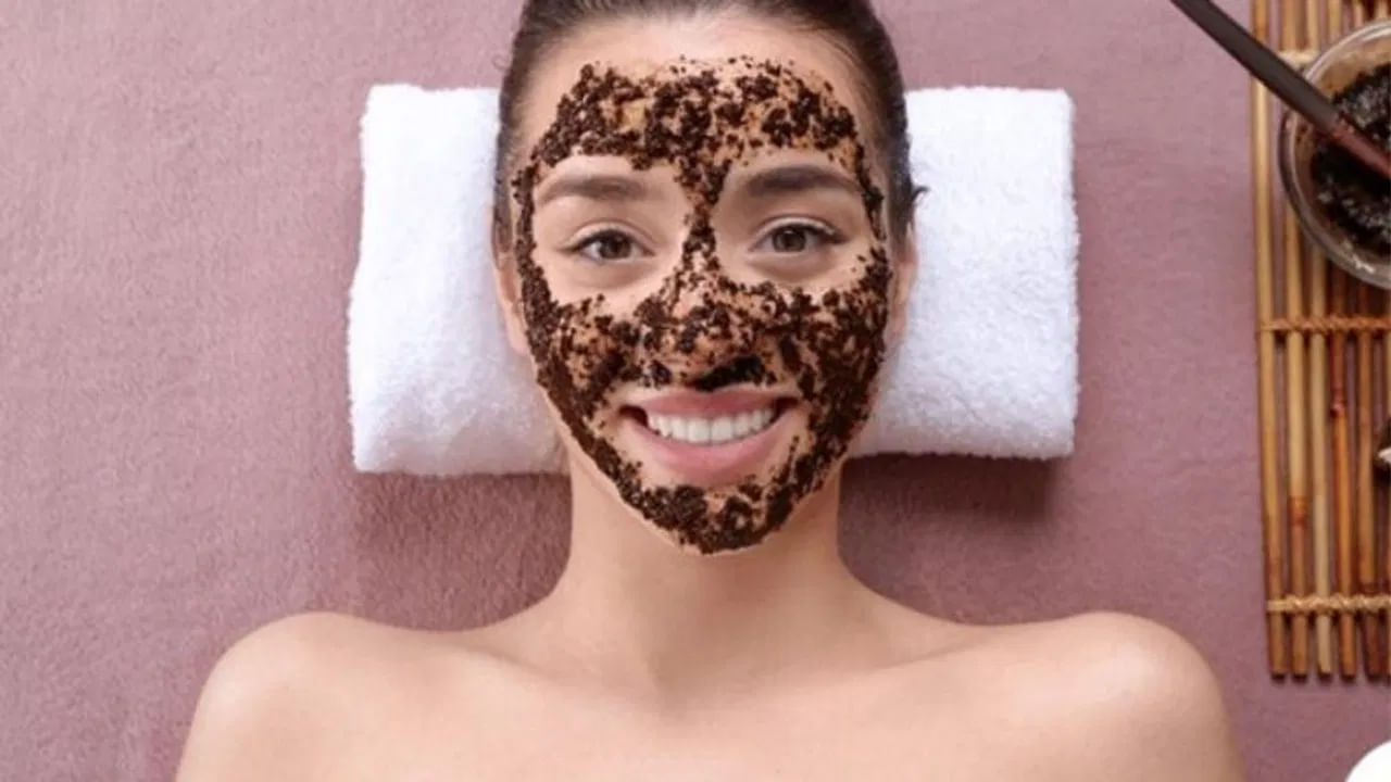 Girl With Coffee Face Pack