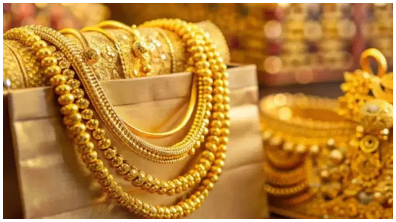Gold Price Today: మళ్లీ అదే జోరు.. తెలుగు రాష్ట్రాల్లో తులం బంగారం ధర ఎంతంటే..