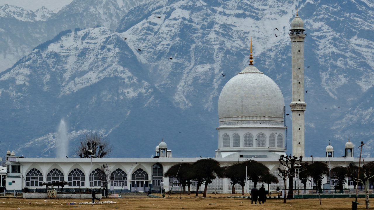 Hazratbal Shrine