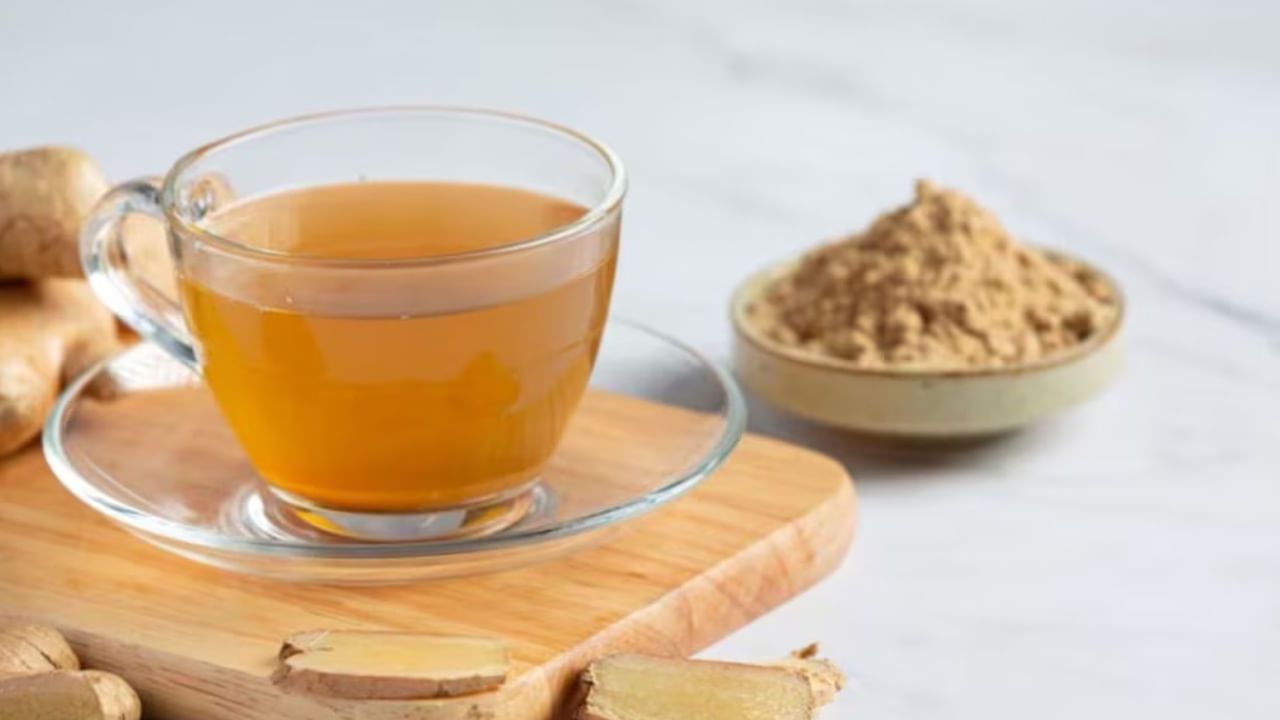 ఇంగువ నీటిని తయారు చేయడం చాలా సులభం. దీన్ని చేయడానికి ముందుగా ఒక గ్లాసు వేడి నీటిని తీసుకుని, అందులో చిటికెడు ఇంగువ వేసుకుని బాగా మిక్స్ చేసుకోవాలి. అంతే ఇంగువ నీరు తాగేందుకు రెడీగా ఉన్నట్టే. ఈ నీటిని తాగే ముందు ఒకసారి డాక్టర్ని సంప్రదించటం మంచిదని నిపుణులు చెబుతున్నారు.