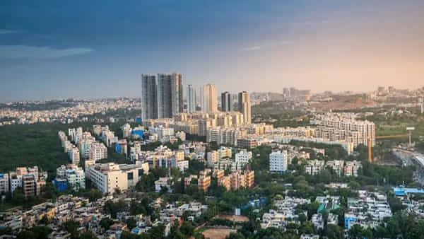 Hyderabad: హైదరాబాద్లో విల్లాలకు ఇవే హాట్ ప్లేస్లు.. రాసిపెట్టుకోండి.! మతిపోగొట్టే ఆఫర్లు.. లగ్జరీ డీల్స్