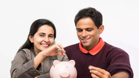 మీ భార్యకు డబ్బులు ట్రాన్స్‌ఫర్ చేస్తున్నారా..?