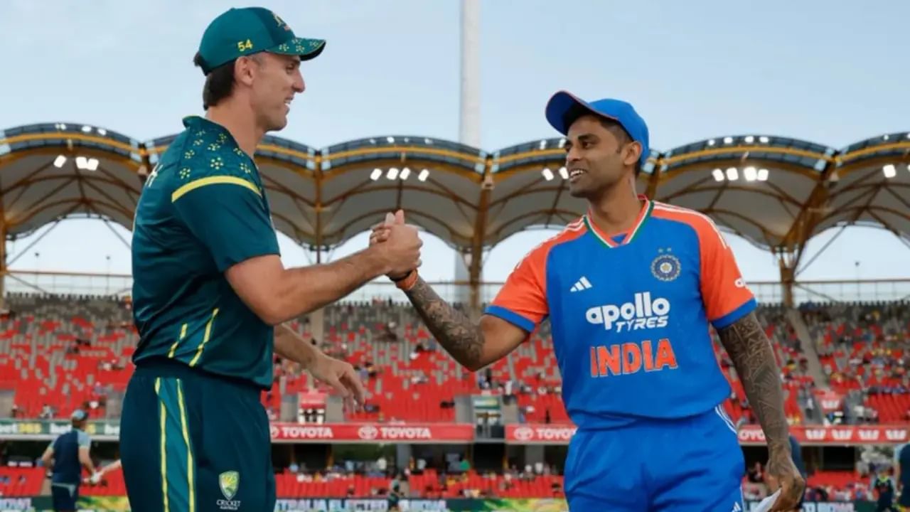 Ind vs Aus : టాస్ గెలిచి బౌలింగ్ ఎంచుకున్న ఆస్ట్రేలియా.. ఇరు జట్ల ప్లేయింగ్ ఎలెవన్ ఇదే