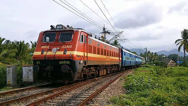 Indian Railways: ప్రయాణికులకు అలర్ట్.. రైల్వే టికెట్ బుకింగ్లో కొత్త రూల్స్.. ఇప్పుడు అది తప్పనిసరి!