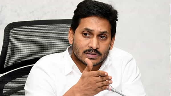 YS Jagan: సామాన్యులతో వరుస భేటీలు.. జగన్ కీలక నిర్ణయం.. ఇకపై..