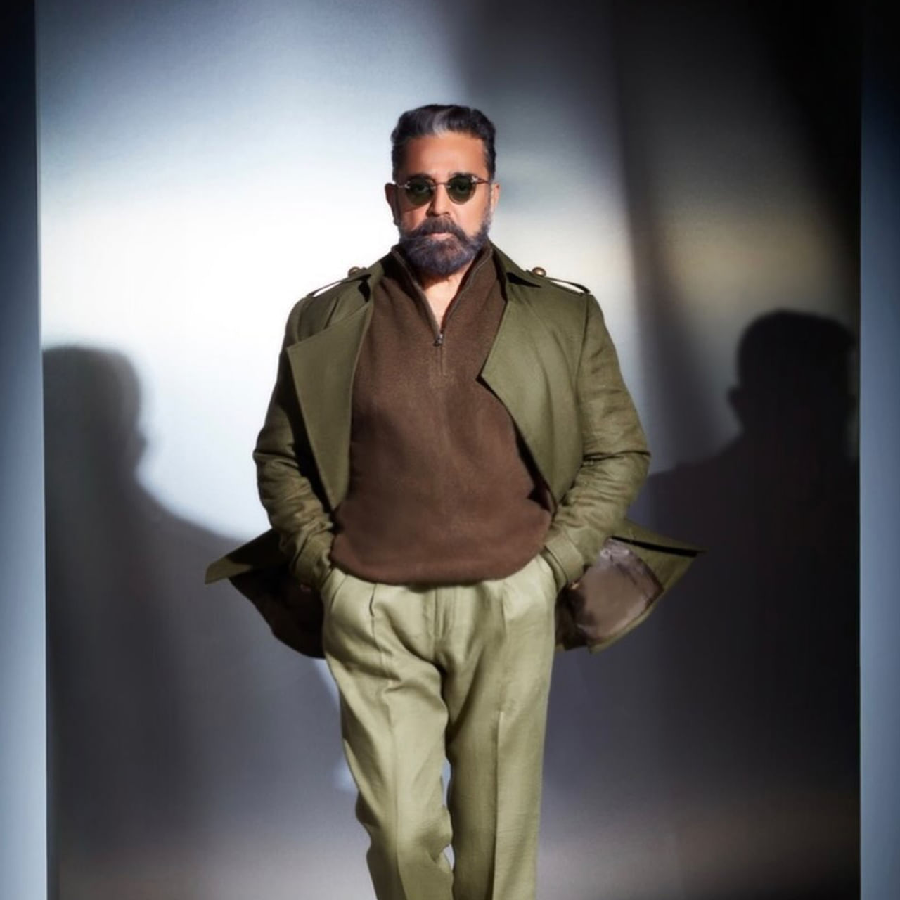 లోకనాయకుడు కమల్ హాసన్ సినిమాలకు ఉండే క్రేజ్ గురించి చెప్పక్కర్లేదు. ఆరేళ్ల వయసులో సినీరంగంలోకి అడుగుపెట్టి.. ఇప్పటికీ వరుస సినిమాలతో అలరిస్తున్నారు. ప్రస్తుతం ఆయన వయసు 71 సంవత్సరాలు. ఈ వయసులోనూ కుర్ర హీరోలకు ధీటుగా ఎంతో ఫిట్ గా ఉన్నారు. కమల్ డైట్, ఫిట్నెస్ సీక్రెట్ ఇదే. 