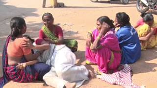 Karimanagar: వేషం కట్టి ఊరంతా తిరుగుతున్నాడు.. ఎందుకో తెలుసా…?