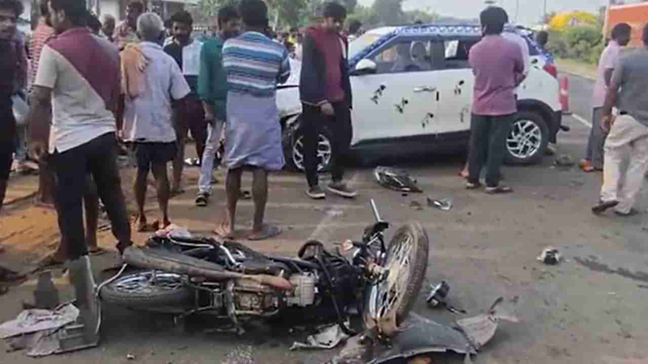 జాతీయ రహదారిపై పెళ్లి కారు బీభత్సం.. ముగ్గురు మృతి, ఏడుగురికి సీరియస్