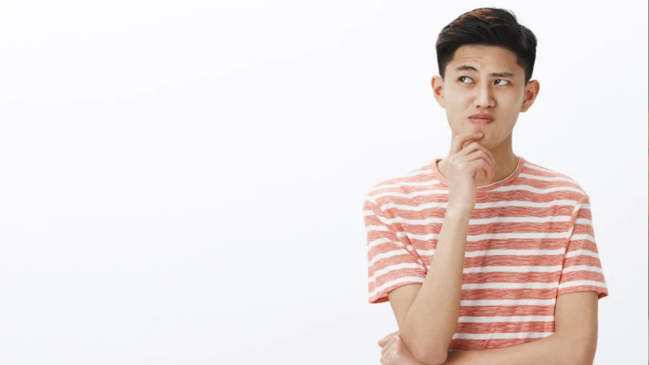 మనవాళ్లు గడ్డానికి ఎంత ప్రాముఖ్యత ఇస్తారో.. కొరియన్ సంస్కృతిలో శుభ్రంగా, చక్కగా, క్లీన్-షేవ్ చేసుకున్న ముఖానికి ఎంతో విలువ ఇస్తారు. గడ్డం పెంచుకోవడాన్ని వారు వికారంగా, అపరిశుభ్రంగా లేదా సోమరితనానికి చిహ్నంగా భావిస్తారు. సమాజంలో మంచి మొదటి ముద్ర వేయడానికి శుభ్రమైన ముఖం ముఖ్యమని వారు నమ్ముతారు. అందువల్ల, అక్కడి చాలా మంది పురుషులు గడ్డాలు, మీసాలు పెంచరు.