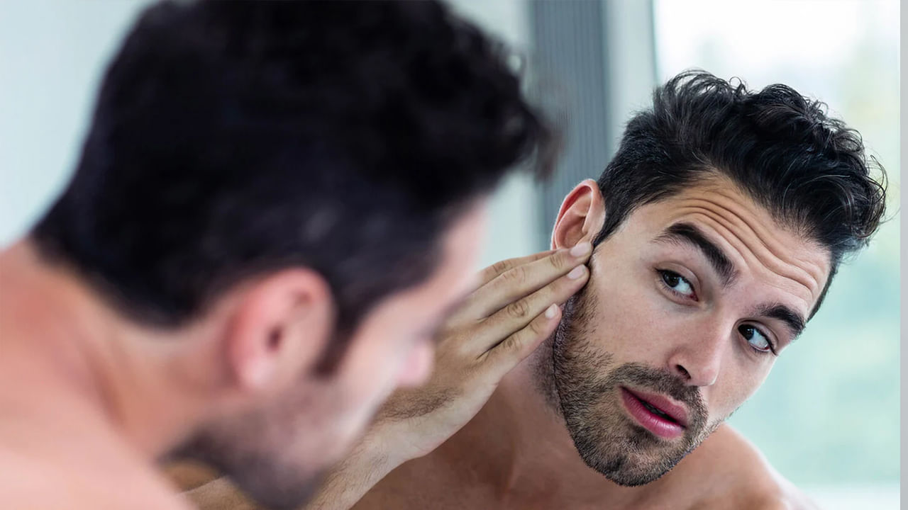 కొరియన్ సమాజంలో, గడ్డం లేని ముఖం క్రమశిక్షణ, పరిశుభ్రత, యవ్వనానికి చిహ్నం. కానీ భారతదేశంలో, గడ్డం పరిపక్వత, బలం, గౌరవాన్ని సూచిస్తుంది. రెండు దేశాలలో అందం పట్ల సమాజ దృక్పథాన్ని విభిన్న ఆలోచనలు రూపొందిస్తాయి.