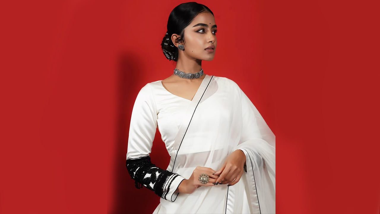 2017లో శతమానం భవతి చిత్రంలో కథానాయకిగా ఆకట్టుకుంది. తర్వాత ఉన్నది ఒకటే జిందగీ, హలో గురు ప్రేమ కోసమే, రాక్షసుడు, కార్తికేయ 2 లాంటి మరికొన్ని తెలుగు హిట్ చిత్రాల్లో కధానాయికగా నటించింది. గత ఏడాది తెలుగు ఈగల్, టిల్లు స్క్వేర్ చిత్రాల్లో నటించింది. మధ్యలో మరికొన్ని చిత్రాల్లో కనిపించింది.