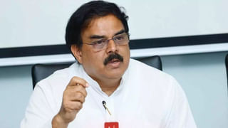 Watch Video: అయ్య బాబోయ్.. ఇదేమి వింత.. శివాలయం వెనుక వందలాది సర్పాలు..!