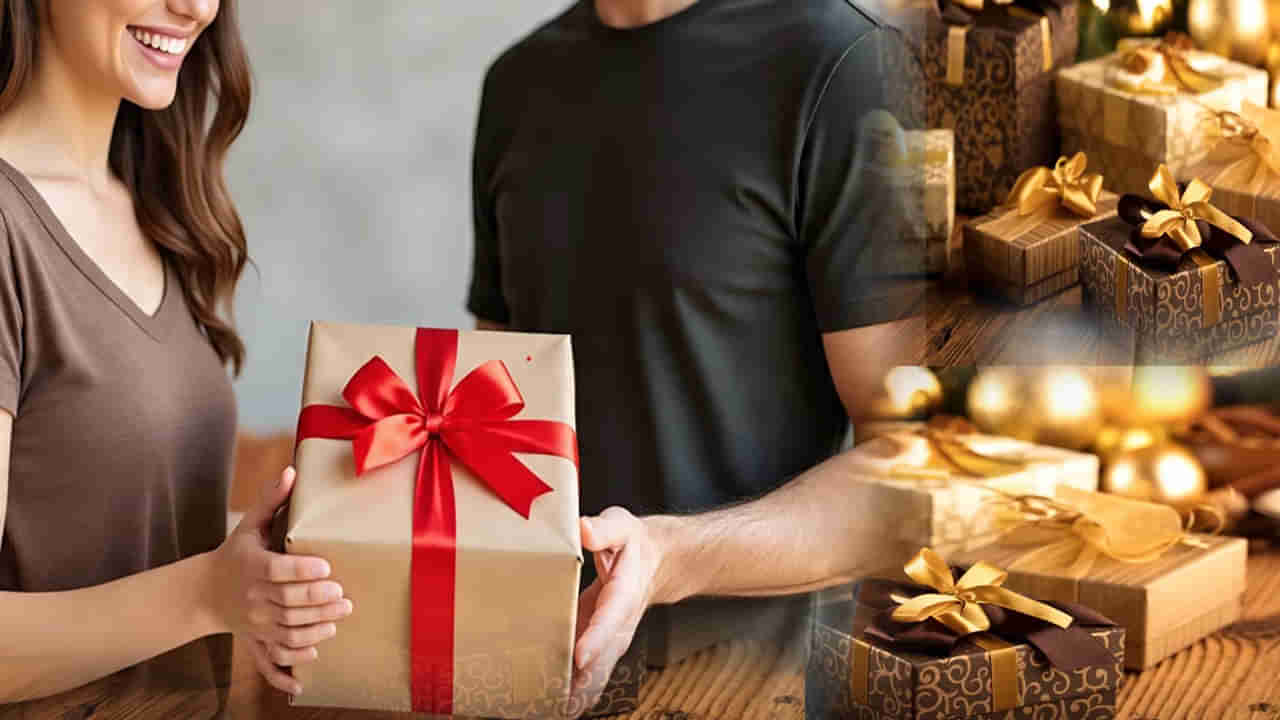 Vastu Tips: పొరపాటున కూడా ఈ 4 వస్తువులను ఇతరులకు బహుమతిగా ఇవ్వకూడదట.. ఎందుకో తెలుసా?