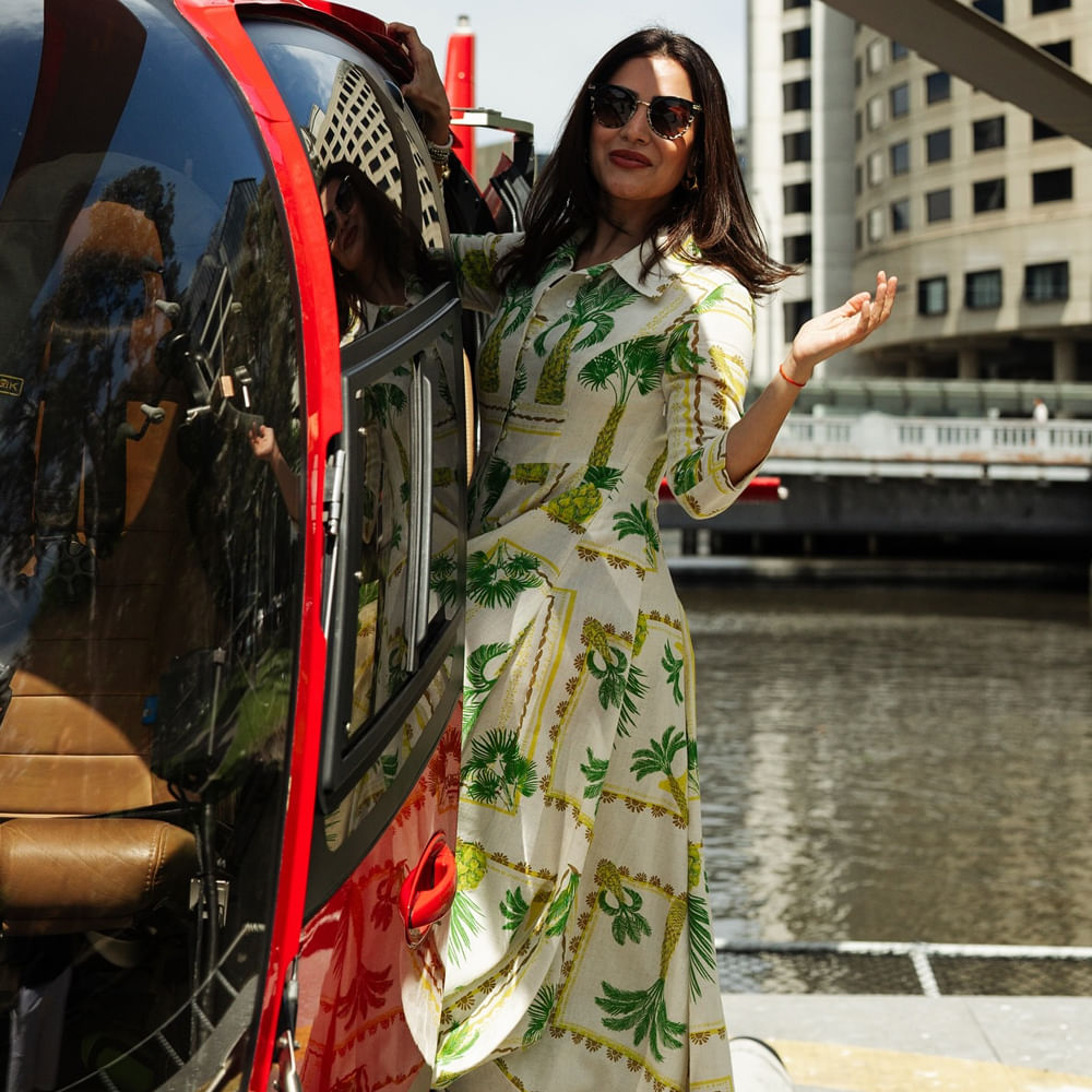 ఆ తర్వాత వరుసగా సోలో , మలయాళంలో ఓ సినిమా, ఇష్టం  వంటి చిత్రాలలో నటించింది. తెలుగులో సుకుమారుడు, డీకే బోస్, కపిన్ బాబు వంటి సినిమాలు కొన్ని ఆమె గుర్తింపు తెచ్చినవి. కానీ ఆతర్వాత తెలుగులో సినిమాలు చేయలేదు ఈ ముద్దుగుమ్మ.