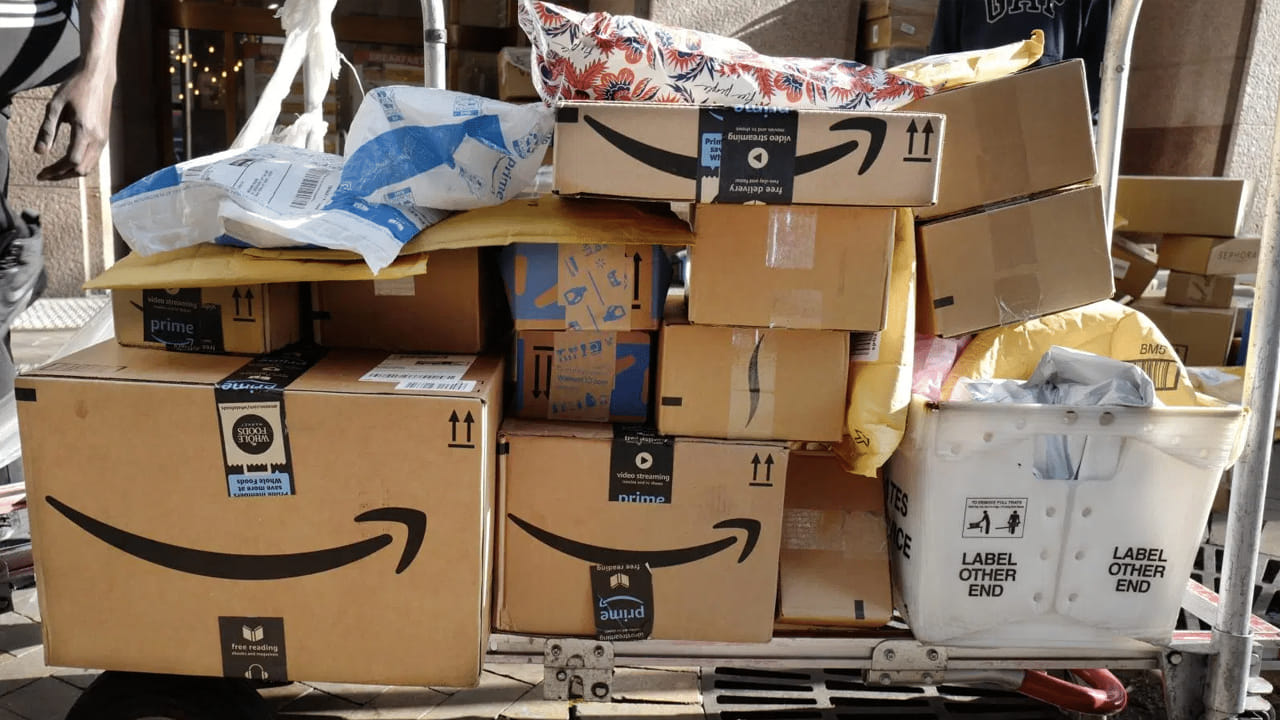 Telangana: ఆర్డర్ చేయకుండా పార్శిల్ వచ్చిందా.? ఇది తెలిస్తే నోరెళ్ల బెట్టాల్సిందే