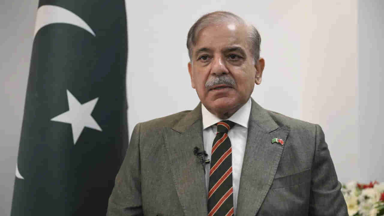 ఆ దాడి వెనక భారత్ అంటూ పాక్ ప్రధాని పిచ్చి వ్యాఖ్యలు.. తిప్పికొట్టిన కేంద్రం..