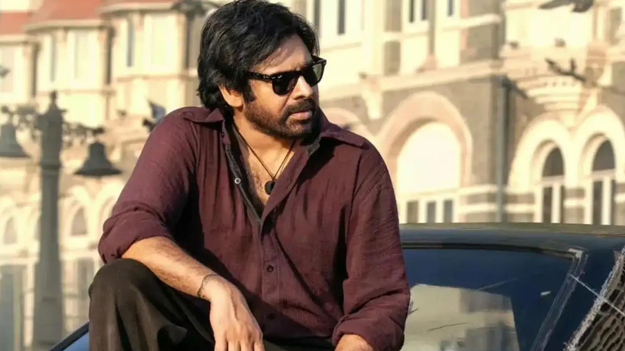 ఇవే కాకుండా రవితేజ నటించిన అమ్మ నాన్న ఓ తమిళ అమ్మాయి సినిమా కథను ముందుగా పవన్ కళ్యాణ్ కు వినిపించగా.. ఇతర కారణాలతో ఈ చిత్రాన్ని రిజెక్ట్ చేశారట. అలాగే సీతమ్మ వాకిట్లో సిరిమల్లె చెట్టు సినిమా సైతం మహేష్ బాబు పాత్రలో పవన్ నటించాల్సిందట. ఇవే కాకుండా రవితేజ నటించిన మిరపకాయ్ సినిమాను సైతం రిజెక్ట్ చేశారట. 