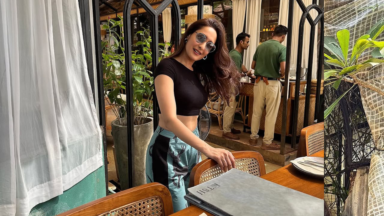 రెండు సినిమాలతో బ్లాక్ బస్టర్ హిట్స్ అందుకున్నప్పటికీ ఈ అమ్మడుకు తెలుగులో అంతగా అవకాశాలు రావడం లేదు. దీంతో ఈ బ్యూటీ ఇక సమయం దొరికిన ప్రతి సారి వెకేషన్కు వెళ్తూ ఎంజాయ్ చేస్తుంది.