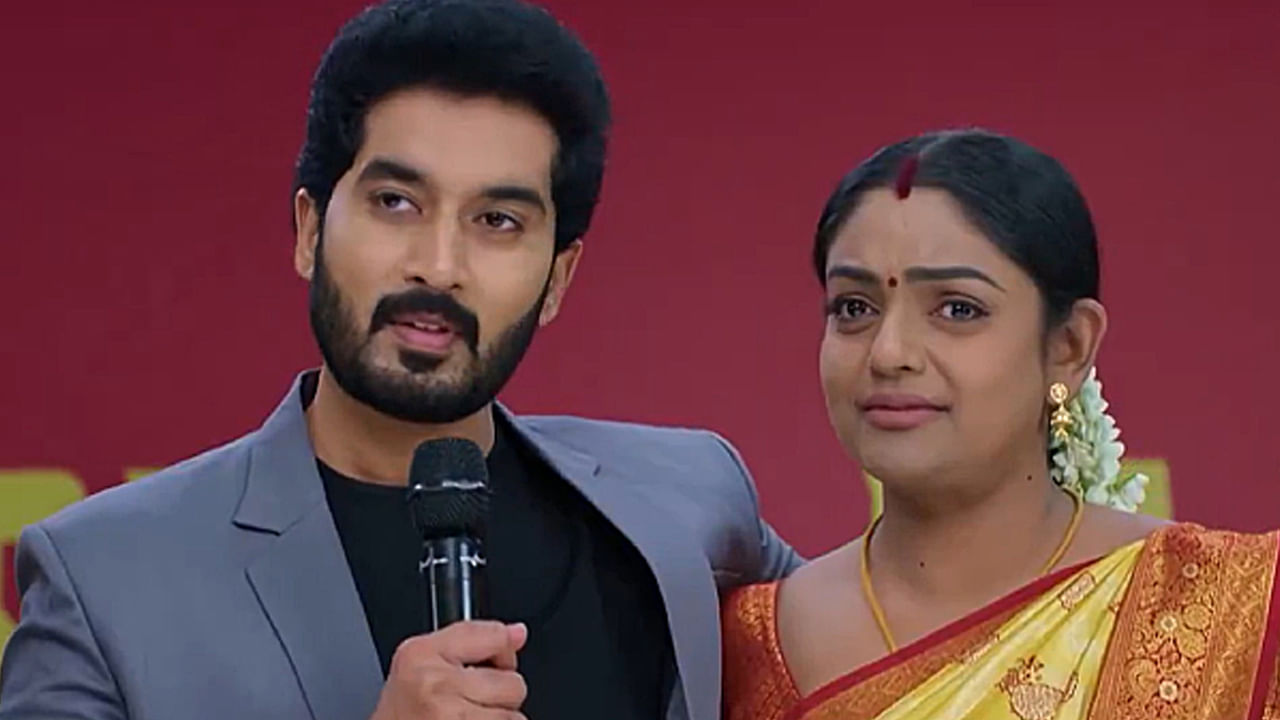 ప్రస్తుతం సోషల్ మీడియాలో వినిపిస్తున్న సమాచారం ప్రకారం కార్తీక దీపం 2 సీరియల్ లో నటించినందుకు ఒక్క రోజుకు రూ.50 వేలు పారితోషికం తీసుకుంటుందట. అంటే నెలకు దాదాపు 10 లక్షల వరకు ఉంటుందనే టాక్ ఇప్పుడు ఫిల్మ్ వర్గాల్లో తెగ వైరలవుతుంది.