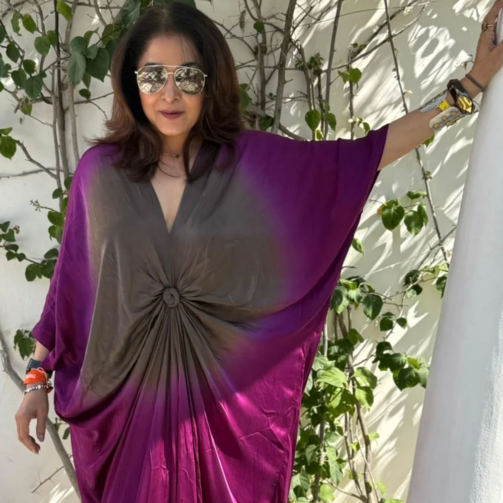 ఆమె SS రాజమౌళి బ్లాక్ బస్టర్ చిత్రం బాహుబలిలో శివగామి పాత్రను పోషించింది. ఈ సినిమా ఆమెను మరోసారి ప్రేక్షకులకు దగ్గర చేసింది. 45 సంవత్సరాల వయస్సులో, రమ్య కృష్ణ రాజమౌళి బాహుబలి సినిమాతో మెప్పించింది. ఈ చిత్రం ప్రేక్షకులను అలరించడమే కాకుండా 1000 కోట్ల రూపాయల మార్కును దాటిన మొదటి భారతీయ చిత్రంగా కూడా నిలిచింది.