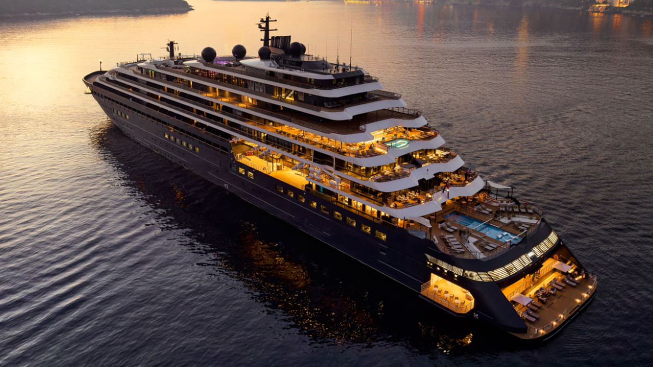 Ritz Carlton Yacht Collection