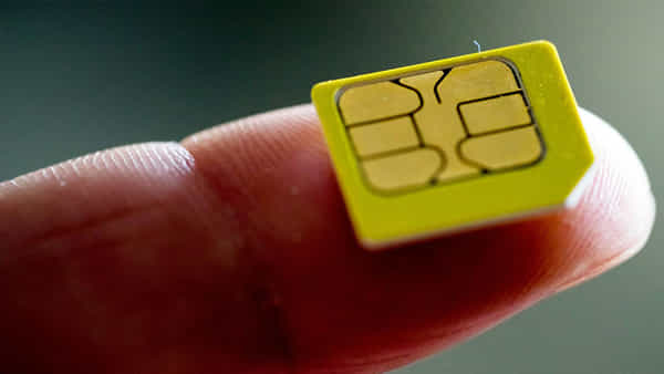 SIM Card: మీ పాత సిమ్ కార్డ్ వేరేవారికి ఇస్తున్నారా..? మీరు డేంజర్లో ఉన్నట్లే.. జైలుకు కూాడా వెళ్లే ఛాన్స్..