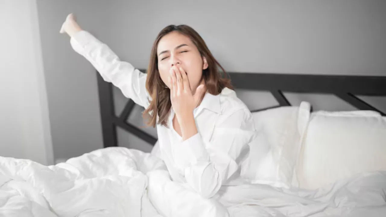  నిద్ర లేకపోవడం వల్ల ఏ వయస్సు వారికైనా తీవ్రమైన పరిణామాలు ఎదురుకావచ్చని ఆస్ట్రేలియన్ ప్రభుత్వ ఆరోగ్య వెబ్‌సైట్ వెల్లడించింది. నిద్ర లేకపోవడం వల్ల ఆలోచనా సామర్థ్యం తగ్గడం, తీవ్రమైన మానసిక స్థితి మార్పులు, చిరాకు, కోపం వంటివి వస్తాయి.తక్కువ శక్తి, బలహీనమైన రోగనిరోధక శక్తి సమస్యలు తలెత్తుతాయి. 