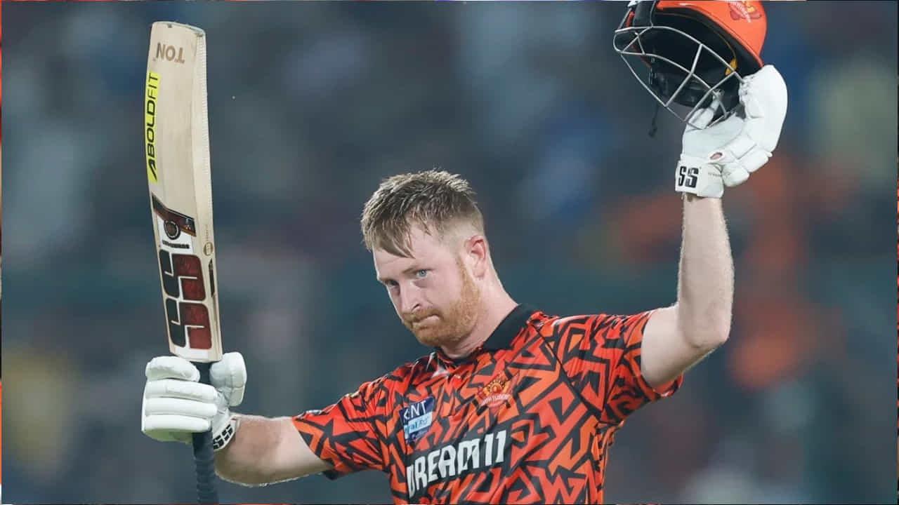 వీరితో పాటు ఆ జట్టు ప్రధాన బ్యాటర్ హేన్రిచ్ క్లాసెన్(రూ. 23 కోట్లు)ను కూడా రిలీజ్ చేస్తుందట SRH. ఎక్కువ ధర ఉండటంతో అతడ్ని రిలీజ్ చేసి.. మళ్లీ వేలంలో రీ-బిడ్‌కు వెళ్లనుందని టాక్. ఏది ఏమైనా పర్స్ వాల్యూ సుమారు రూ. 40 కోట్ల వరకు అట్టిపెట్టుకుని.. మినీ ఆక్షన్‌లోకి వెళ్లనుంది SRH