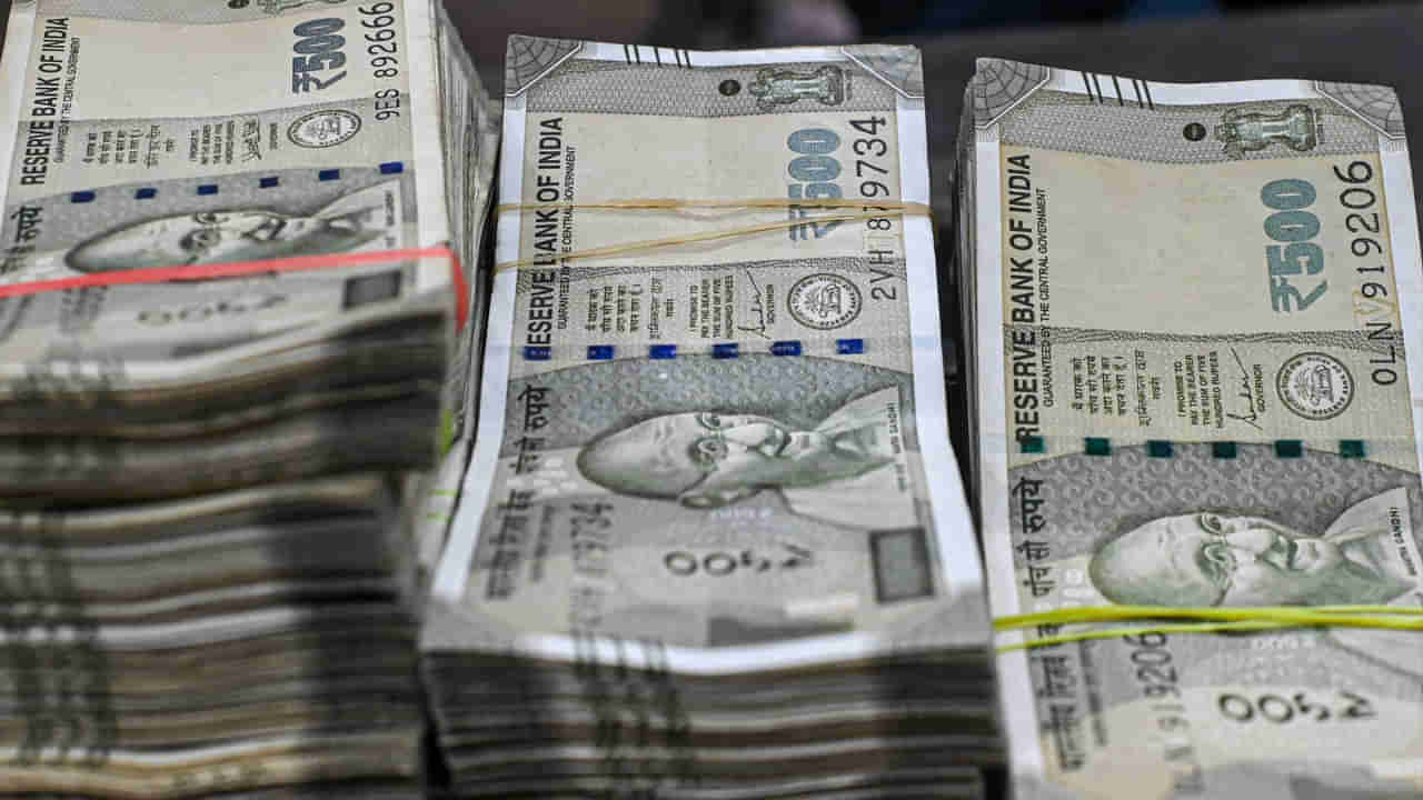 Sukanya Samriddhi: రూ.1.5 లక్షల పెట్టుబడితో చేతికి రూ.70 లక్షలు