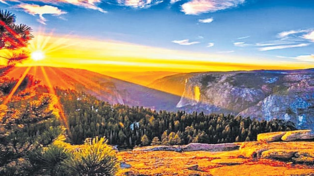  ఇక్కడ ఆసక్తికరమైన విషయం ఏమిటంటే ఈ కిరిబాటి దేశం భూమధ్యరేఖ, అంతర్జాతీయ తేదీ రేఖ రెండింటినీ దాటుతుంది. దేశంలో  తూర్పు దిక్కున ఉన్న బిందువు, మిలీనియం ద్వీపంలో ప్రతిరోజూ సూర్యుడు ఉదయిస్తాడు. కాబట్టి కొన్ని నివేదికల ప్రకారం.. ప్రపంచంలో సూర్యుడు ఉదయించే భూమిగా ఈ ప్రాంతం పిలువబడుతుంది.