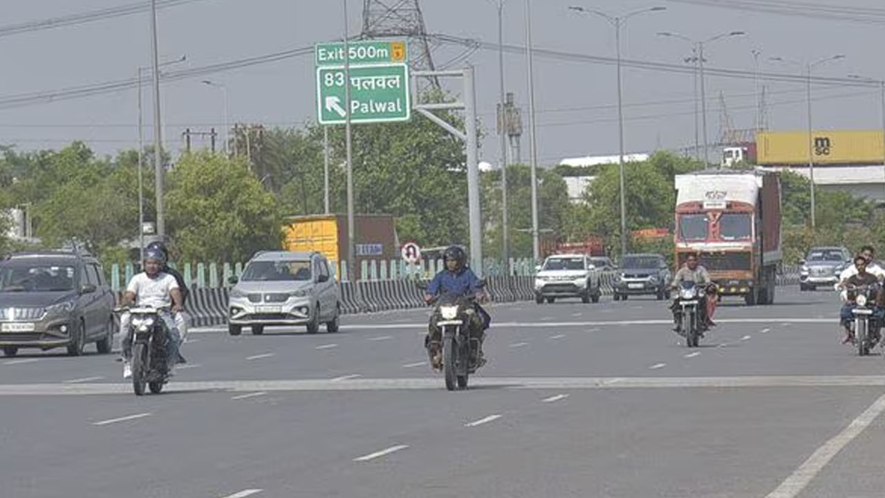 అలాగే, సోషల్ మీడియాలో ఒక ట్రాఫిక్ పోలీసు అధికారి ఇచ్చిన సమాచారం ప్రకారం, రిక్షాలకు హైవేపై కాకుండా నగరంలోనే లైసెన్స్ ఉంటుంది, కాబట్టి అవి టోల్ చెల్లించాల్సిన అవసరం లేదు. అయితే, రిక్షాలు హైవేపై తిరుగుతాయి.