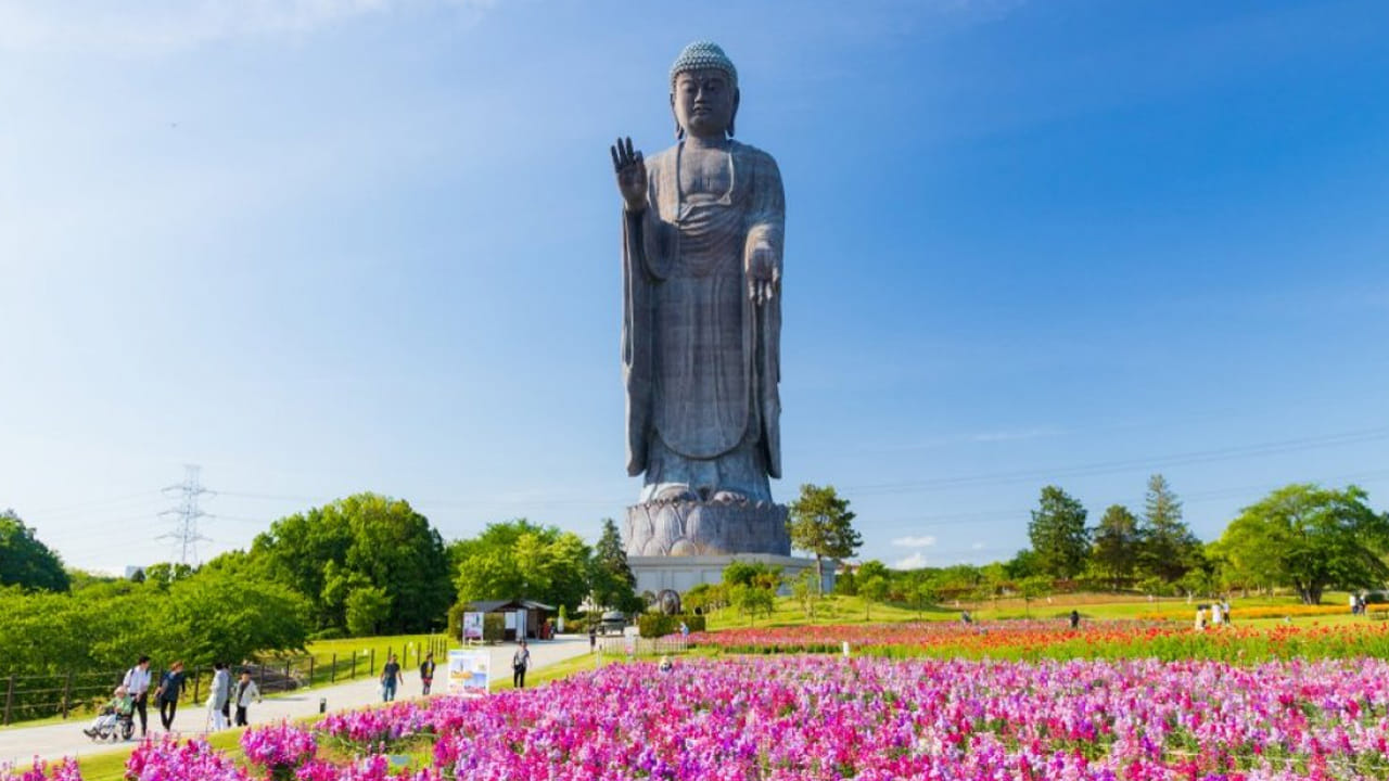 Ushiku Daibutsu
